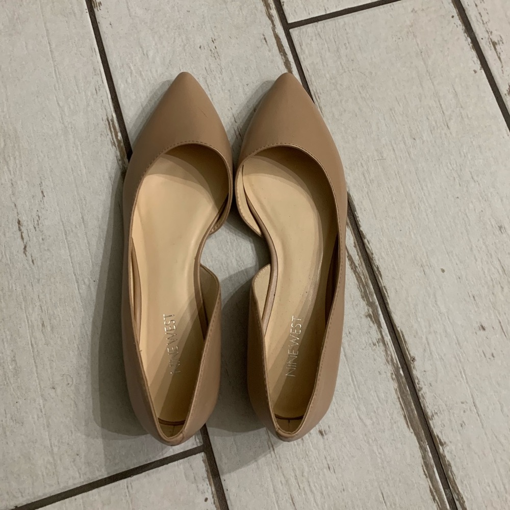 Nine West nude flats